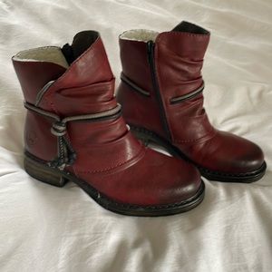 Rieker bootie - new with tags; size 36R/5.5 US wine and gray; fleece lining